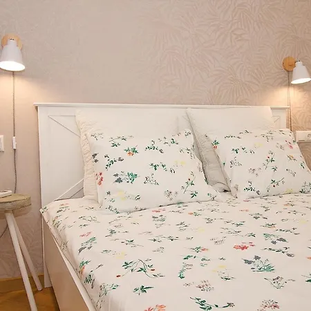 Paernu Apartment アパート *